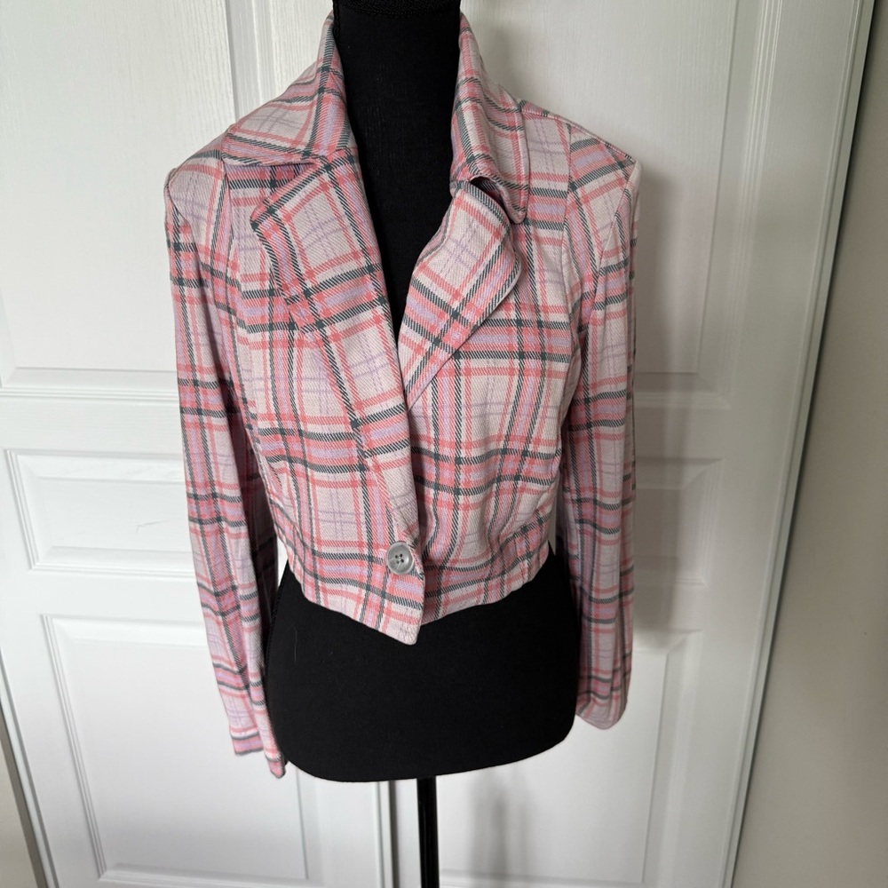 Cabi Pink Plaid Cropped Blazer – Size M – Spring 2023